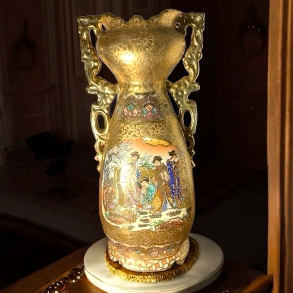 Vintage Satsuma Hand Painted Gold
Gilded Vase. Geisha ladies on both sides.